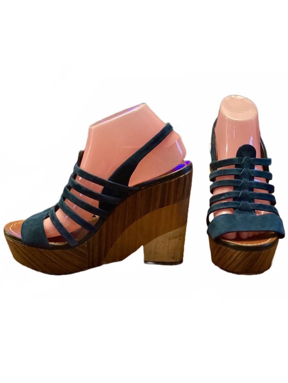 VINCE CAMUTO "ONIA" BLUE SUEDE WITH BROWN STRIPED WOODEN WEDGE HEELS (9.5)